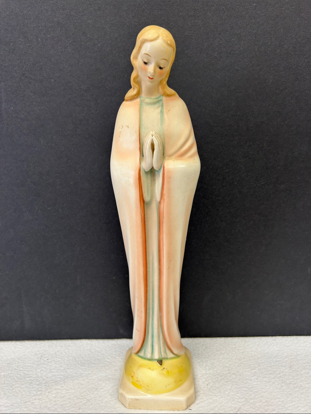 Vintage 10”Goebel MI Hummel hand decorated porcelain “Praying Madonna” figurine